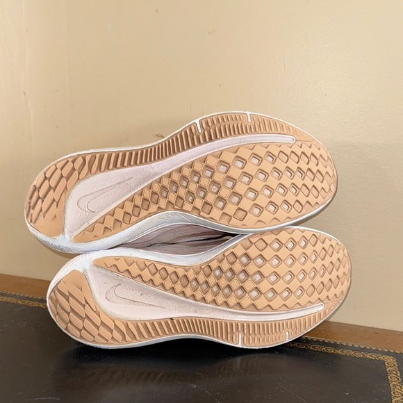 Nike Air Winflo Pink White DD8686-600 Women’s Size 9 - Picture 5 of 6